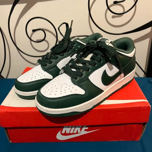 Nike Shoes - Nike Dunk Low